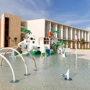 Family Selection At Grand Palladium Costa Mujeres & Hotel
